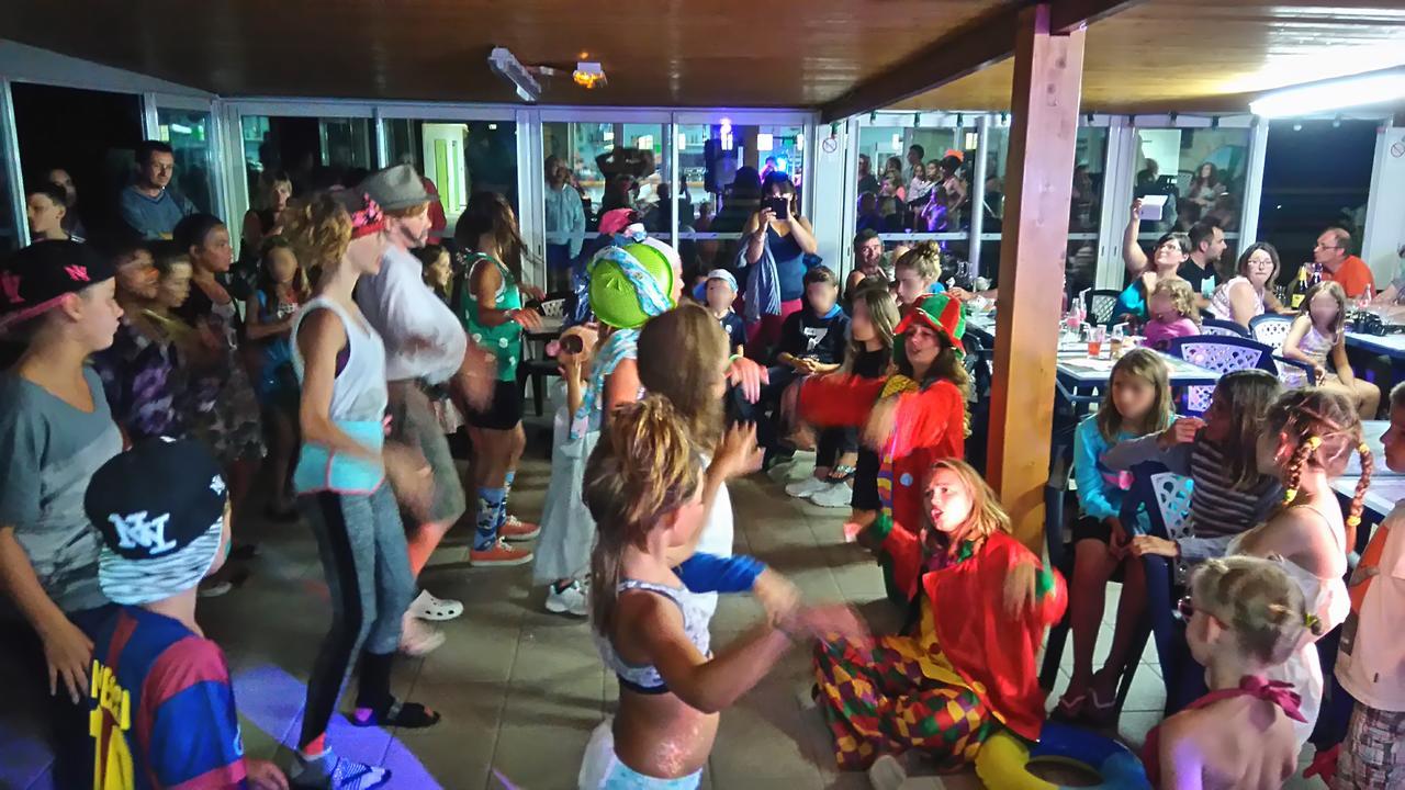Camping Le Dauphin Hotell Saint-Georges-de-Didonne Exteriör bild