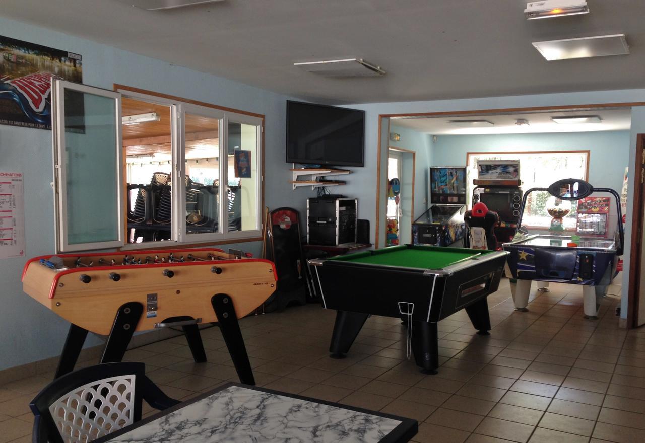 Camping Le Dauphin Hotell Saint-Georges-de-Didonne Exteriör bild