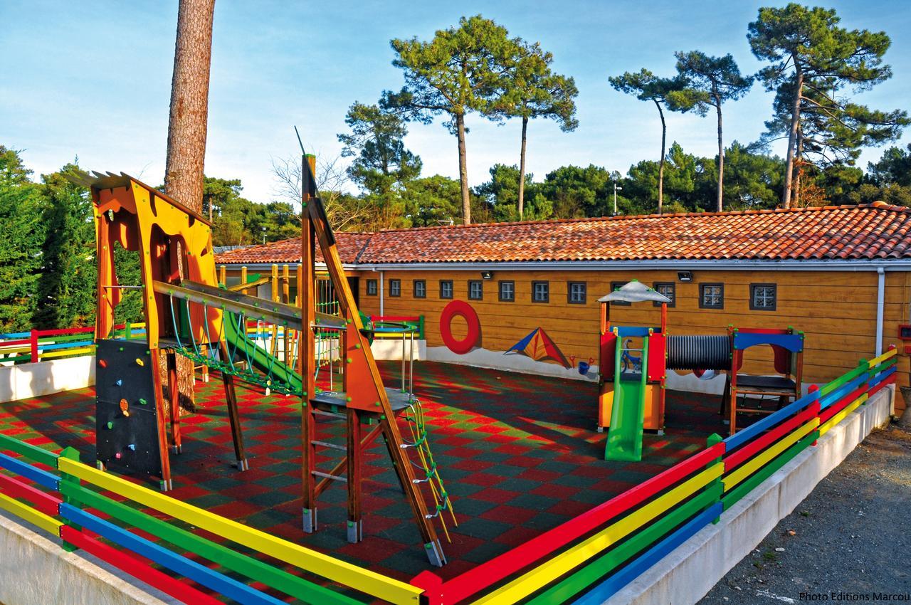 Camping Le Dauphin Hotell Saint-Georges-de-Didonne Exteriör bild